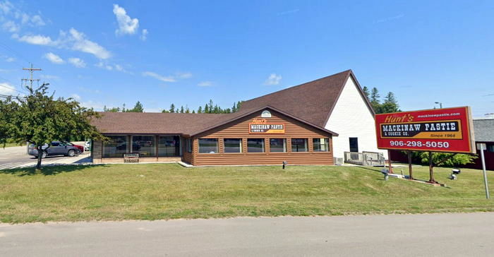 Mackinaw Pastie & Cookie Co (Flame Restaurant)